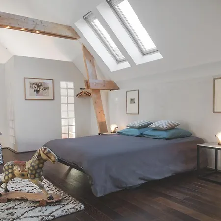 Les Rochers Nocleg ze śniadaniem 4*