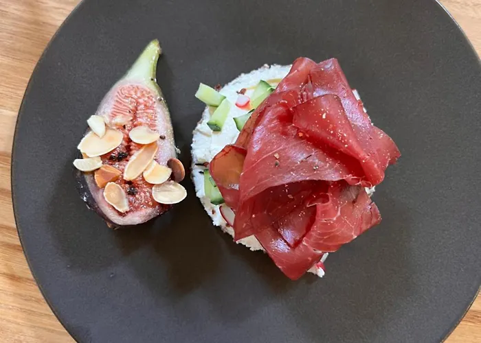 Les Rochers Couette-café