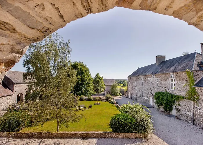 Les Rochers Bed & Breakfast